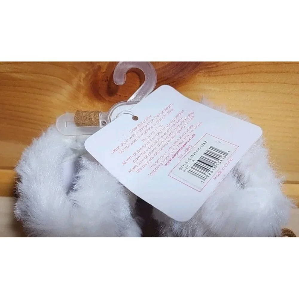 Infants Booties Size 2 (3-6 Months ) Faux Fur Slight Defect
